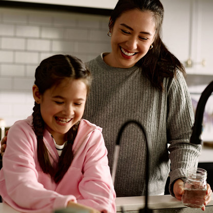 Family using Kinetico Reverse Osmosis Water
